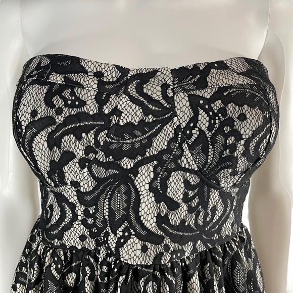 Charlotte Russe Sleeveless Strapless Mini Lace Cocktail Dress Black White Small - Picture 3 of 11